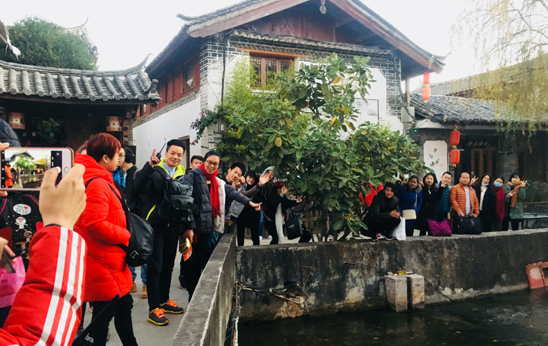 劃船完后返回客棧吃飯，結束今天歡愉又略帶刺激的行程。